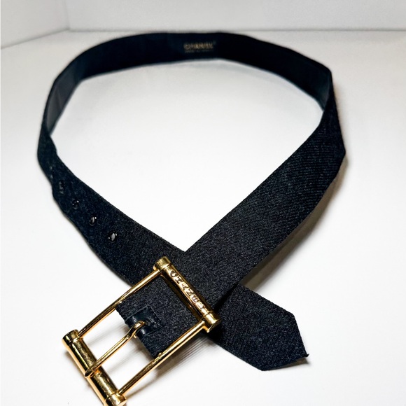 Vintage Chanel 1980’s Gray Fabric Leather Belt - Picture 1 of 5